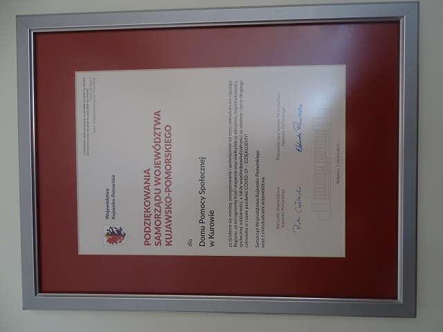 Dyplom z  podziękowaniem Samorządu Województwa Kujawsko-Pomorskiego dla Domu Pomocy Społecznej w Kurowie